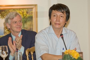 David Kilgour applauds Pan Qing at the Olympic Games vs. Crimes Against Humanity In China forum in Athens on August 7. Both support a boycott of the Beijing Games. 